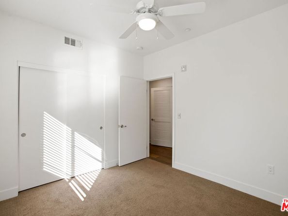 2978 Ripple Place 105, Los Angeles CA 90039
