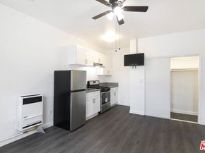 1820 W 11th Street, Los Angeles CA 90006