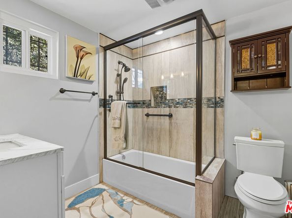 2114 W 28th Street, Los Angeles CA 90018