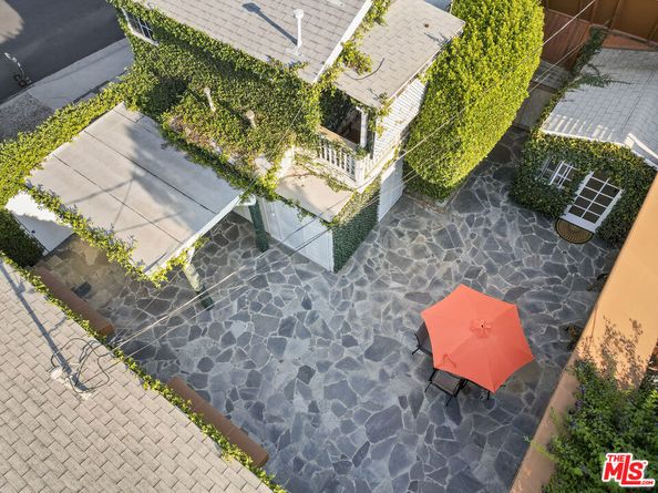 11538 La Maida Street, Valley Village CA 91601