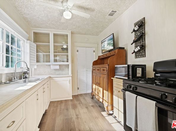 11538 La Maida Street, Valley Village CA 91601