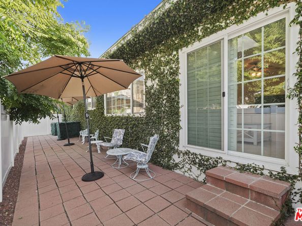 11538 La Maida Street, Valley Village CA 91601