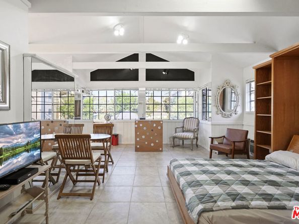 11538 La Maida Street, Valley Village CA 91601