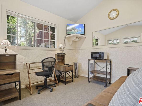 11538 La Maida Street, Valley Village CA 91601