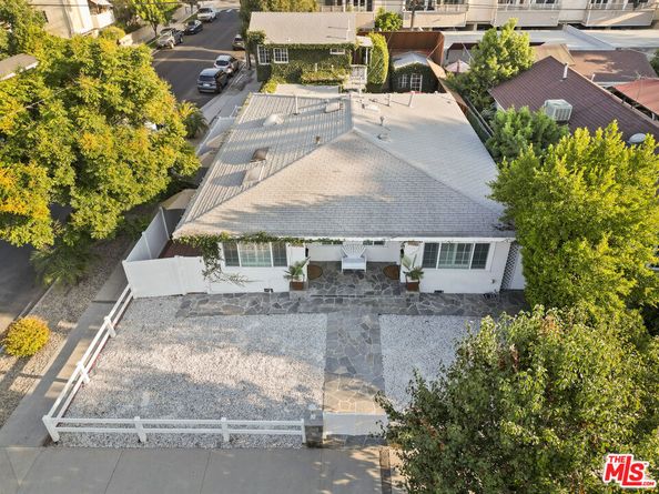 11538 La Maida Street, Valley Village CA 91601