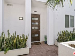 2512 28th Street 104, Santa Monica CA 90405