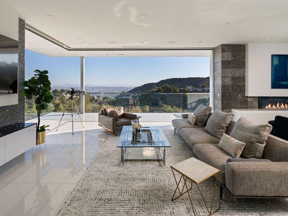 7080 Mulholland Drive, Los Angeles CA 90068