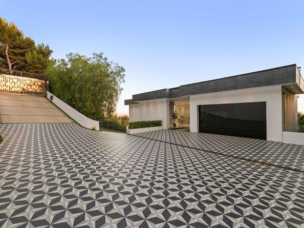 7080 Mulholland Drive, Los Angeles CA 90068