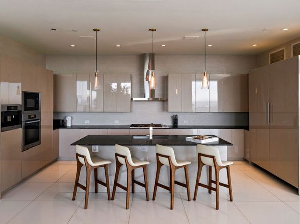 7080 Mulholland Drive, Los Angeles CA 90068