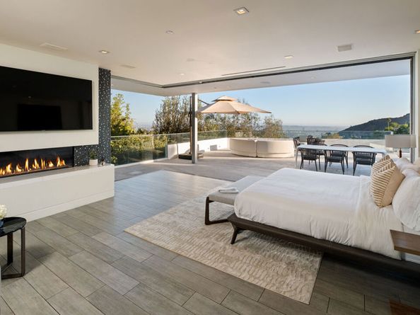 7080 Mulholland Drive, Los Angeles CA 90068