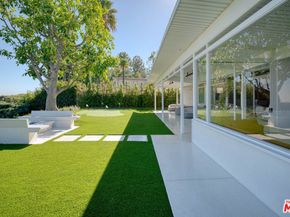 2262 Stradella Road, Los Angeles CA 90077