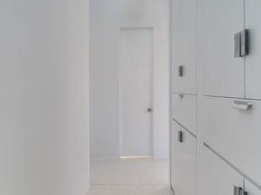 2262 Stradella Road, Los Angeles CA 90077