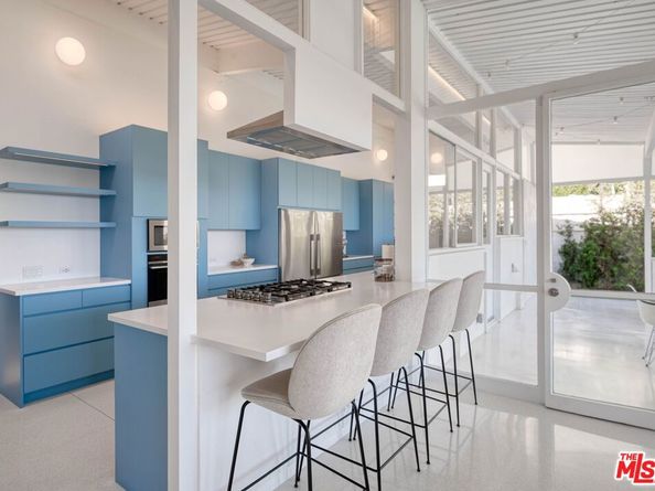 2262 Stradella Road, Los Angeles CA 90077