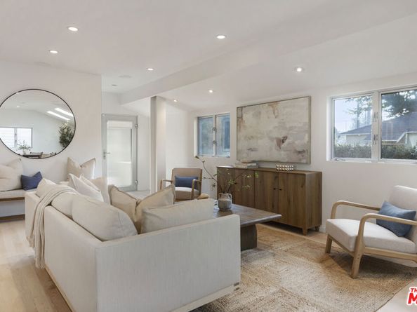 257 Entrada Drive, Santa Monica CA 90402