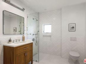 257 Entrada Drive, Santa Monica CA 90402