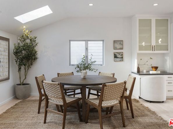 257 Entrada Drive, Santa Monica CA 90402