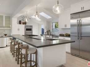 257 Entrada Drive, Santa Monica CA 90402