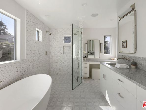 257 Entrada Drive, Santa Monica CA 90402