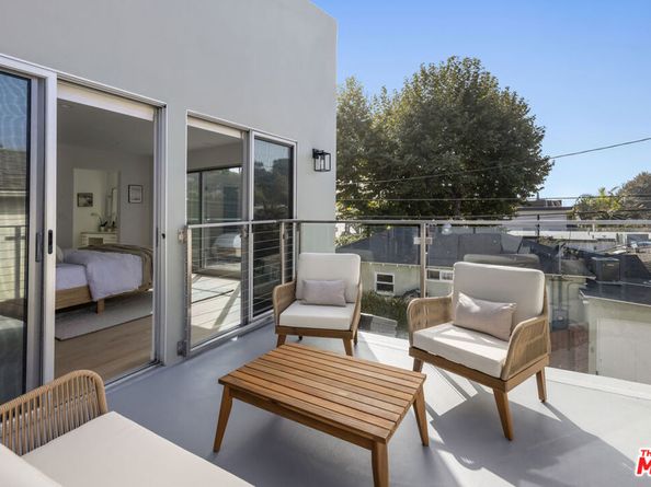 257 Entrada Drive, Santa Monica CA 90402