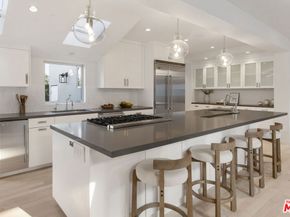 257 Entrada Drive, Santa Monica CA 90402