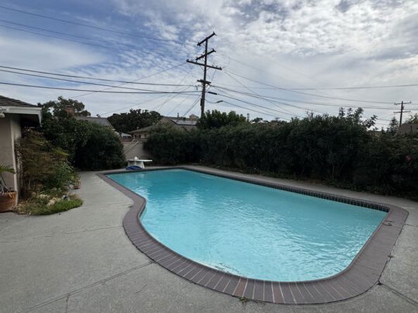 9300 S 11th Street, Inglewood CA 90305