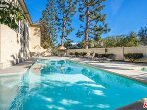 11138 Aqua Vista Street 3, Studio City CA 91602