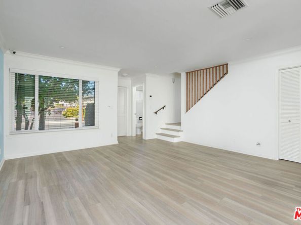 11138 Aqua Vista Street 3, Studio City CA 91602