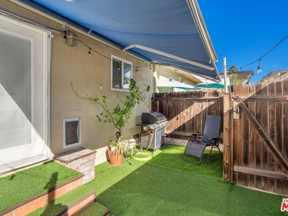 11138 Aqua Vista Street 3, Studio City CA 91602