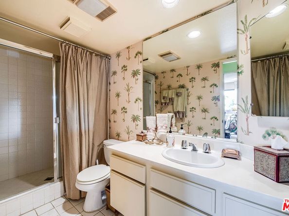 10409 Riverside Drive 203, Toluca Lake CA 91602