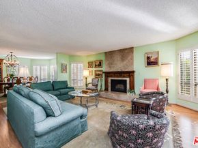 10409 Riverside Drive 203, Toluca Lake CA 91602