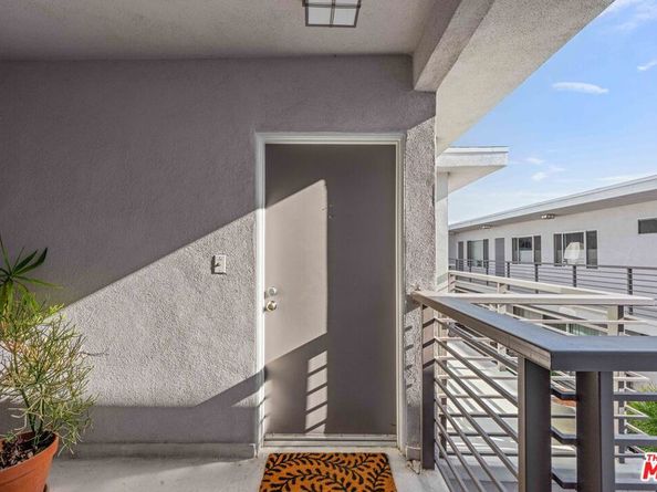 832 Euclid Street 203, Santa Monica CA 90403