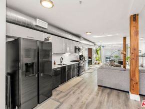 4215 Glencoe Avenue 206, Marina Del Rey CA 90292