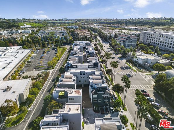 5350 Playa Vista Drive 14, Playa Vista CA 90094