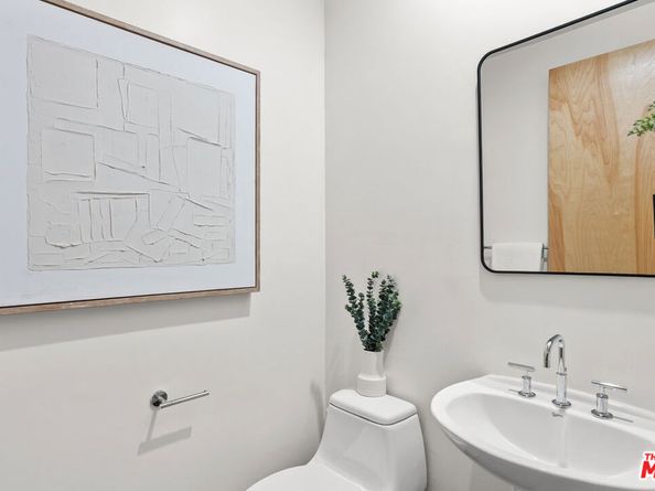 5350 Playa Vista Drive 14, Playa Vista CA 90094