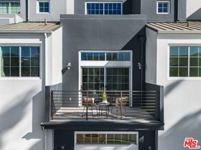 5350 Playa Vista Drive 14, Playa Vista CA 90094