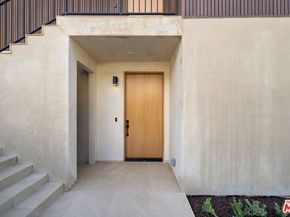 1688 N Sierra Bonita Avenue, Pasadena CA 91104