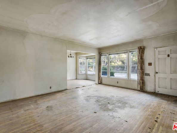 3017 Virginia Avenue, Santa Monica CA 90404