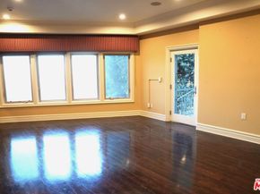 4212 Don Alanis Place, Los Angeles CA 90008