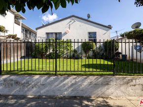 1974 Henderson Avenue, Long Beach CA 90806