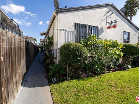 1974 Henderson Avenue, Long Beach CA 90806