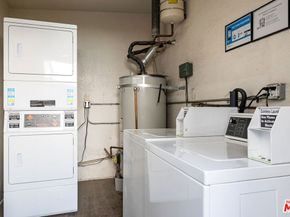 1974 Henderson Avenue, Long Beach CA 90806