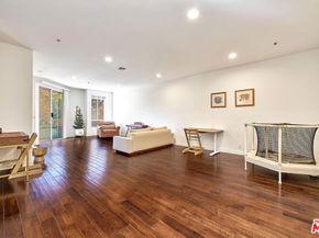 333 Westminster Avenue 204, Los Angeles CA 90020