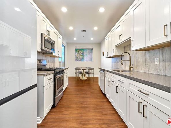 333 Westminster Avenue 204, Los Angeles CA 90020