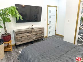 346 Laveta Terrace, Los Angeles CA 90026