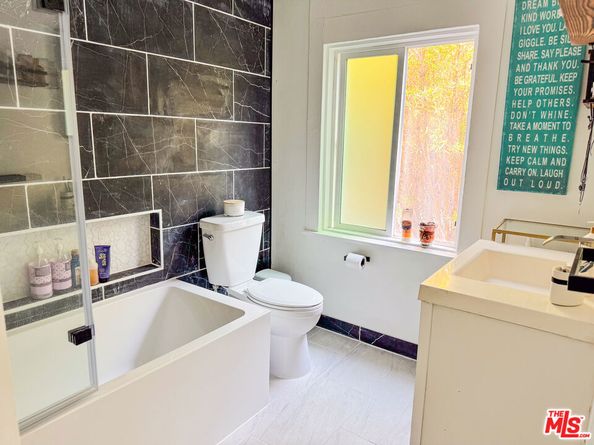 346 Laveta Terrace, Los Angeles CA 90026