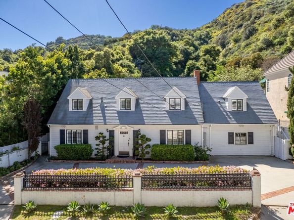 2427 Benedict Canyon Drive, Beverly Hills CA 90210