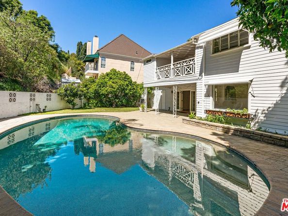 2427 Benedict Canyon Drive, Beverly Hills CA 90210