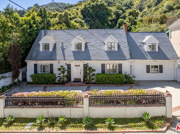 2427 Benedict Canyon Drive, Beverly Hills CA 90210