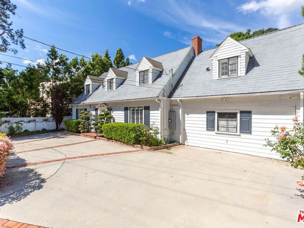 2427 Benedict Canyon Drive, Beverly Hills CA 90210