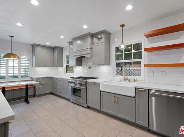 2427 Benedict Canyon Drive, Beverly Hills CA 90210